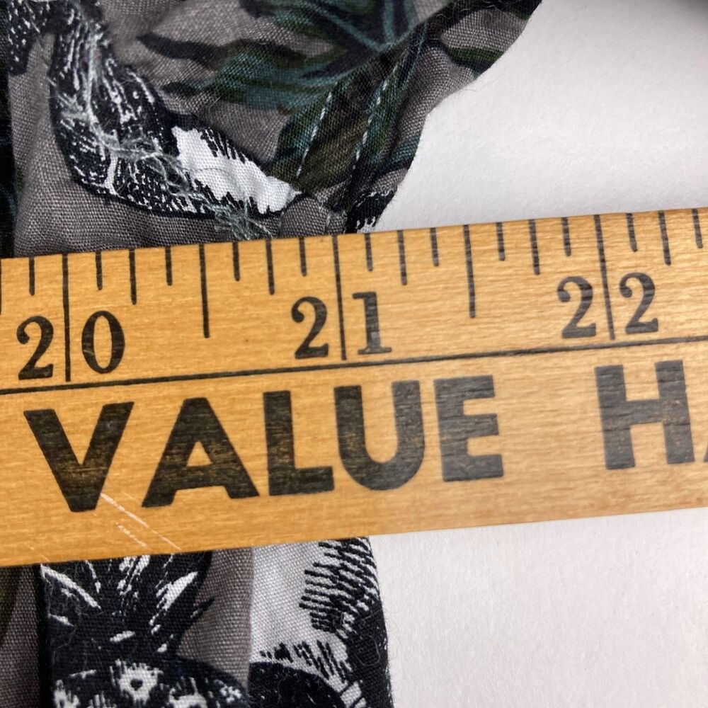Coastal Mens Large Skull Pineapple Hawaiian Shirt Gray Tropical Button Up - Picture 7 of 9